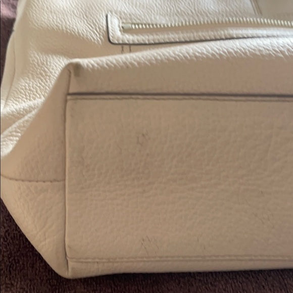 Cream Leather Coach Handbag - Picture 2 of 8